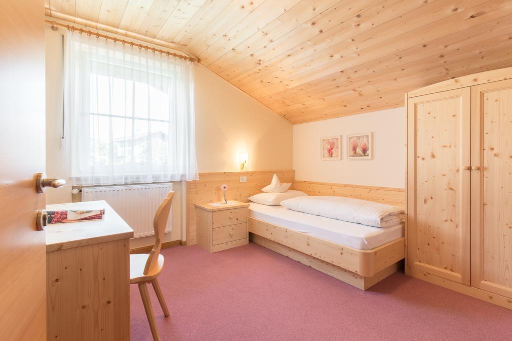 Tirolerhof Pension Natz-Schabs Habitación foto